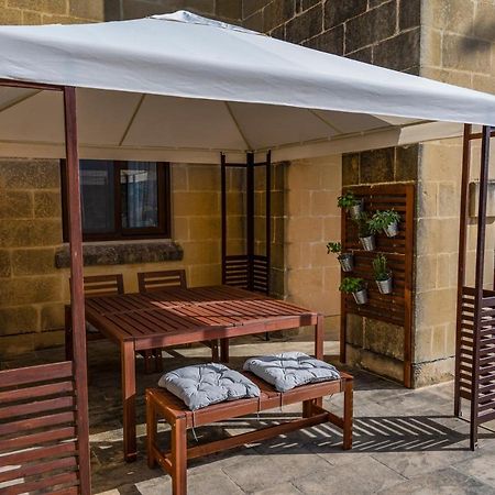 Luzzu - Family Friendly Maisonette Xlendi Bagian luar foto